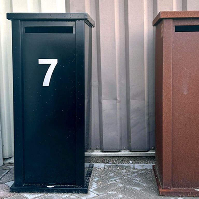Pulbervärvitud terasest postkast Arizona tüüp S