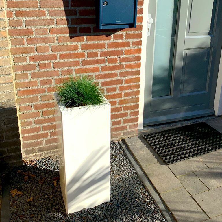 Pulbervärvitud terasest lillekast Miami 30 x 30 cm