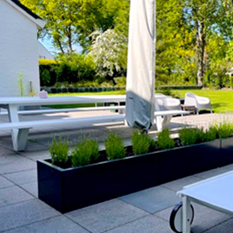 Pulbervärvitud terasest lillekast Texas xxl 500 x 30 cm