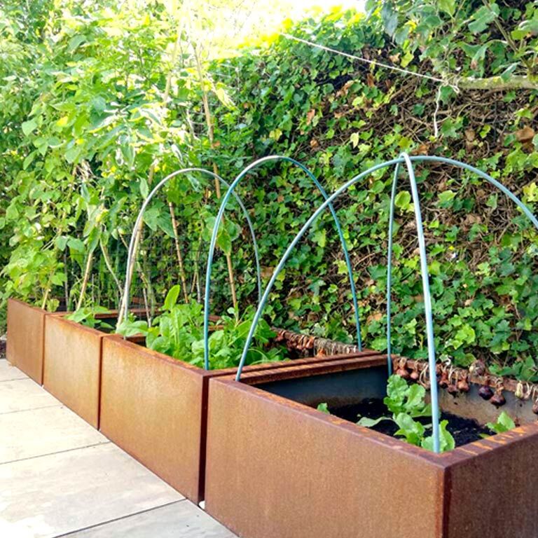 Keevitatud Corten-terasest lillekast Montana 80 x 80 x 40 cm