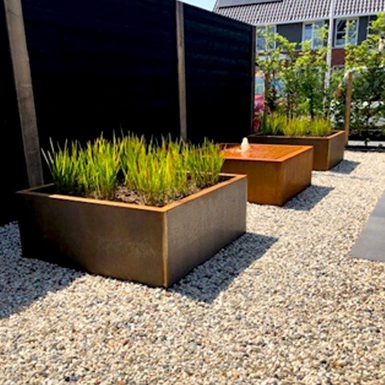 Keevitatud Corten-terasest lillekast Montana 100 x 100 x 40 cm