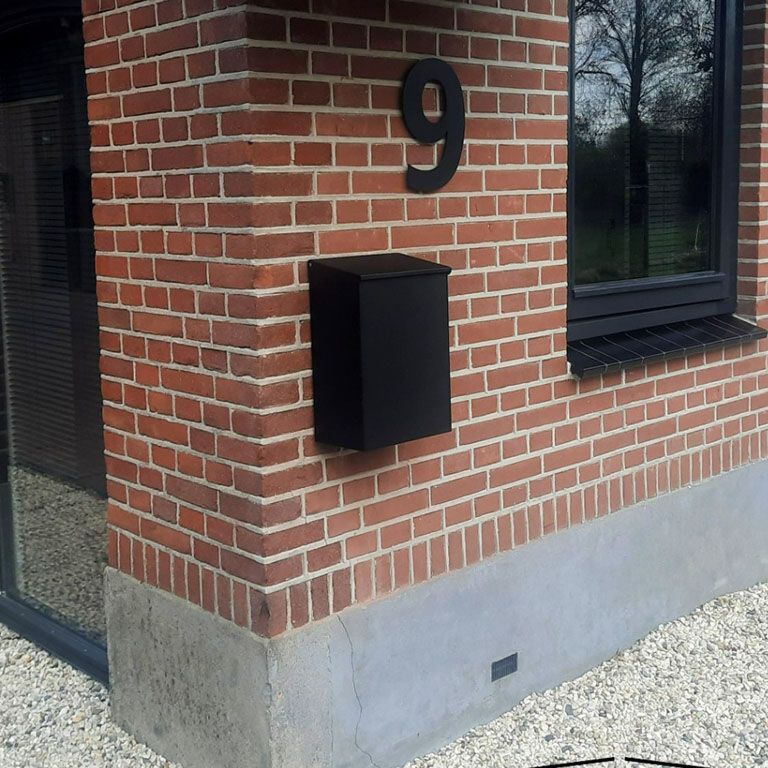 Roostevabast terasest majanumber Must 0 - 30 cm