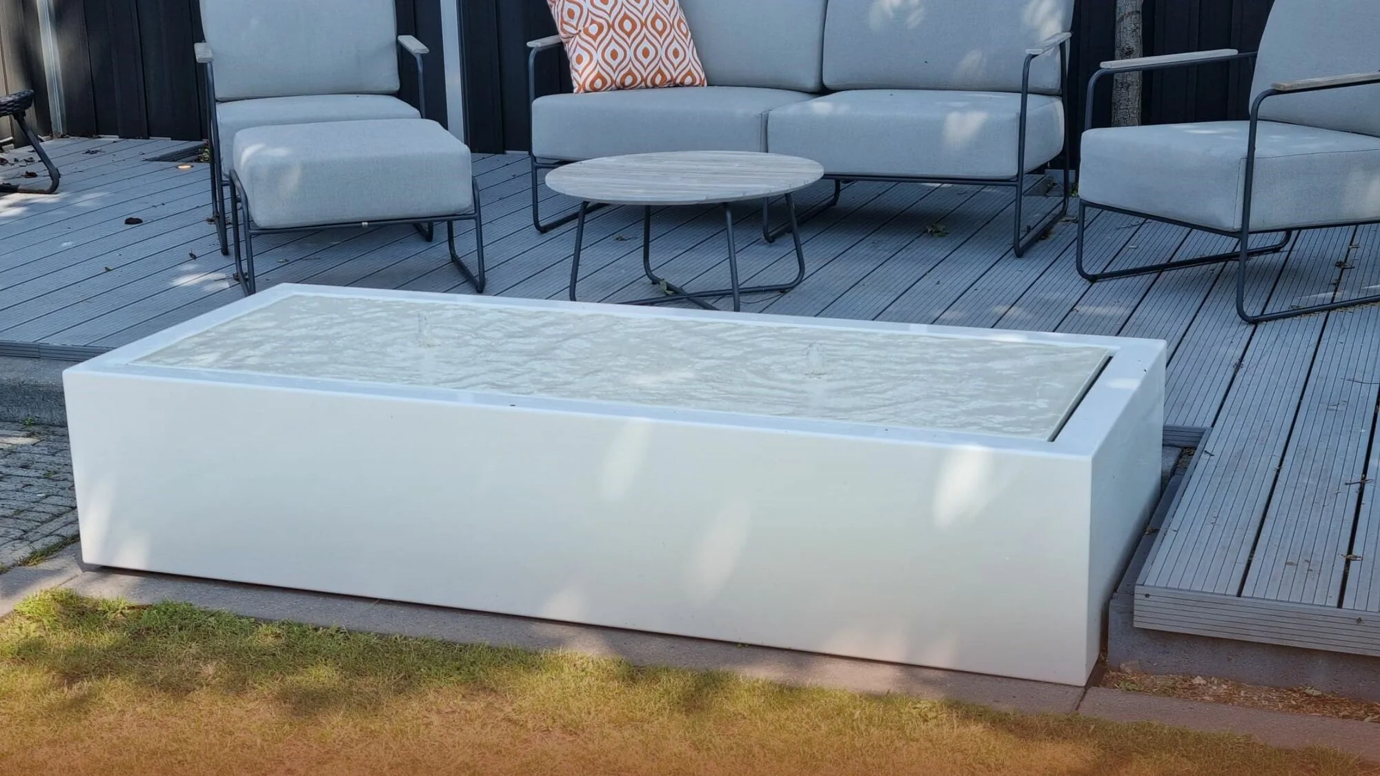 Kuidas hooldada oma veetabelit või veekujundust?